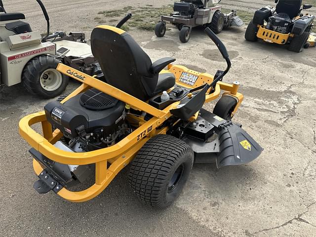 Image of Cub Cadet Ultima ZT1 equipment image 4