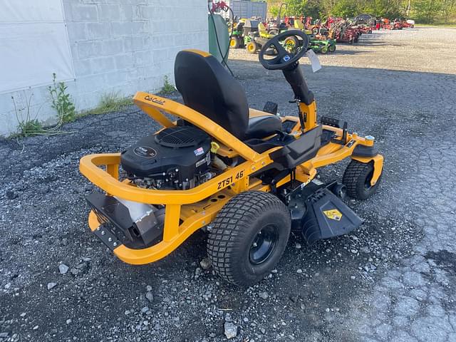 Image of Cub Cadet Ultima ZTS1 equipment image 3