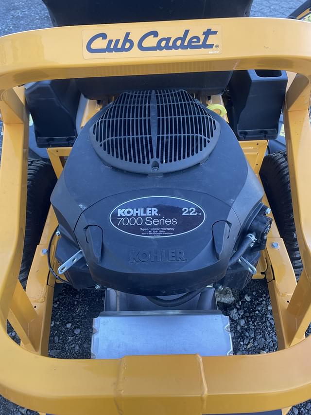 Image of Cub Cadet Ultima ZTS1 equipment image 4