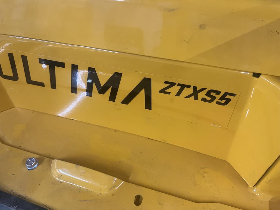 Image of Cub Cadet Ultima ZTXS5 Image 1