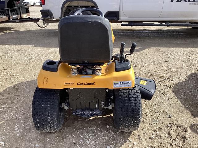 Image of Cub Cadet XT1 LT46 equipment image 4
