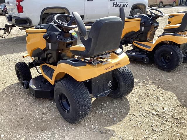 Image of Cub Cadet XT1 LT46 equipment image 2