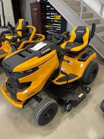 2023 Cub Cadet XT2 LX46 Equipment Image0