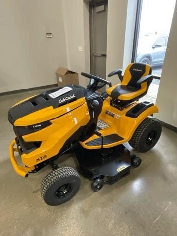 2023 Cub Cadet XT2 LX46 Equipment Image0