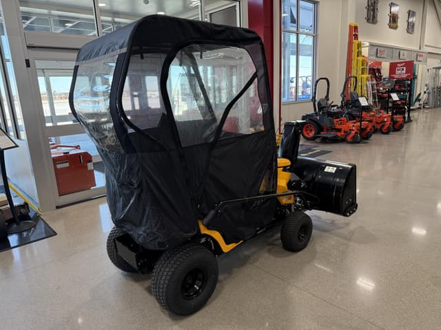 Image of Cub Cadet XT2 XL46 equipment image 4
