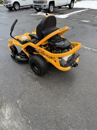 Image of Cub Cadet Ultima ZT1 equipment image 1