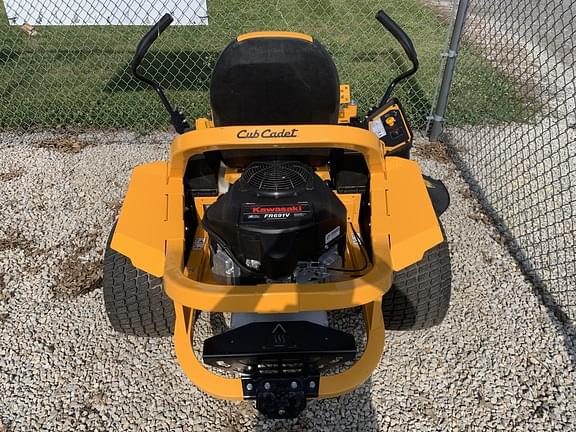 Image of Cub Cadet Ultima ZT1 equipment image 2
