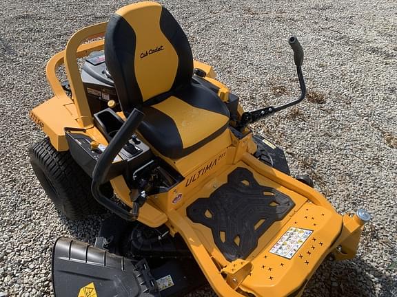 Image of Cub Cadet Ultima ZT1 equipment image 1