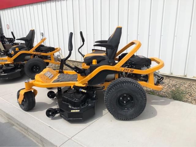 Image of Cub Cadet Ultima ZT2 equipment image 1