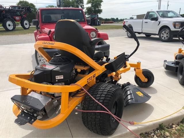 Image of Cub Cadet Ultima ZT2 equipment image 4