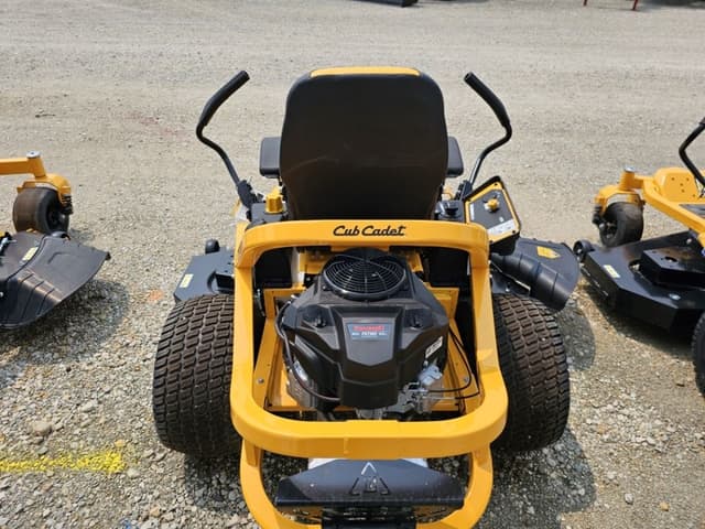 Image of Cub Cadet Ultima ZT3 equipment image 3