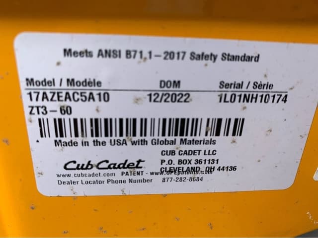 Image of Cub Cadet Ultima ZT3 equipment image 1