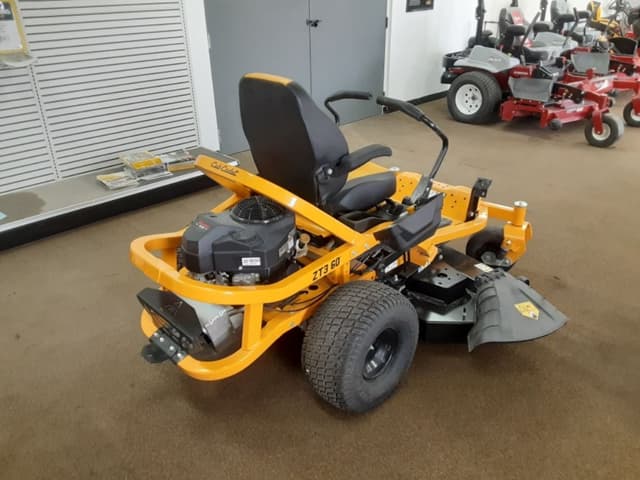 Image of Cub Cadet Ultima ZT3 equipment image 2