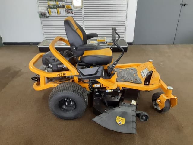 Image of Cub Cadet Ultima ZT3 equipment image 1