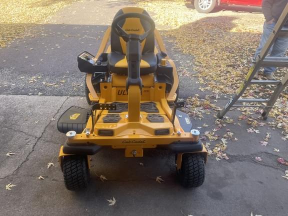 Image of Cub Cadet Ultima ZTS1 equipment image 4