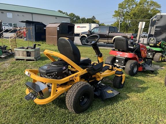 Image of Cub Cadet Ultima ZTS1 Image 1