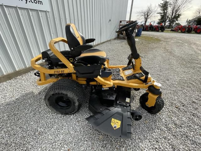 Image of Cub Cadet ZTS260 equipment image 1