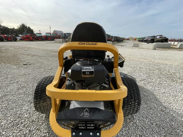 Image of Cub Cadet ZTS260 equipment image 2