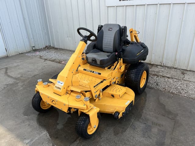 Image of Cub Cadet PRO Z960 equipment image 3