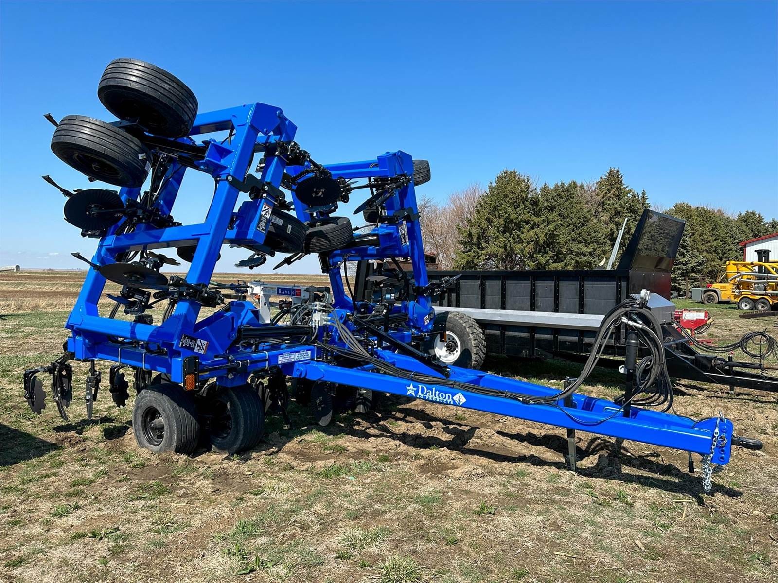 2024 Dalton DW7240 Equipment Image0