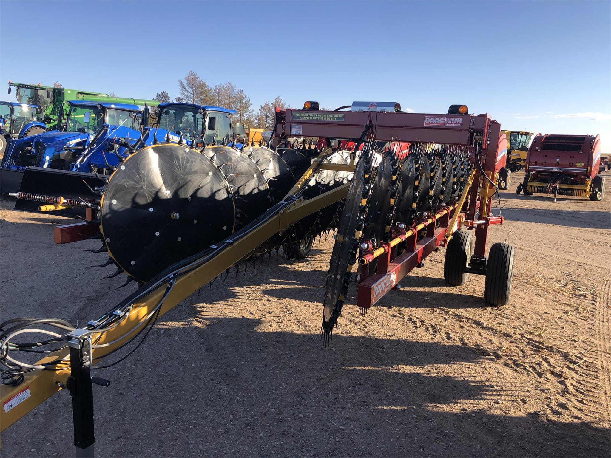 2023 Darf 1017LFMWAC Equipment Image0