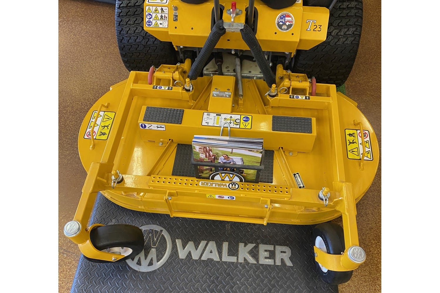 2023 Walker DC48-2 Equipment Image0