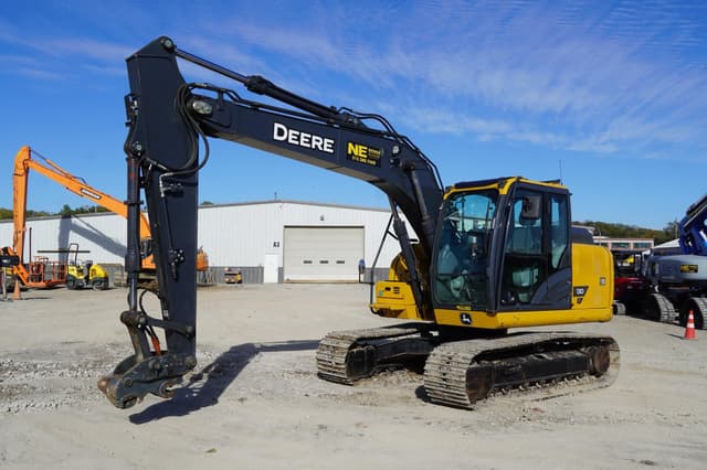 Image of John Deere 130P equipment image 3