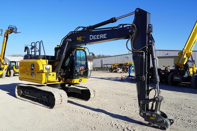Image of John Deere 130P equipment image 4