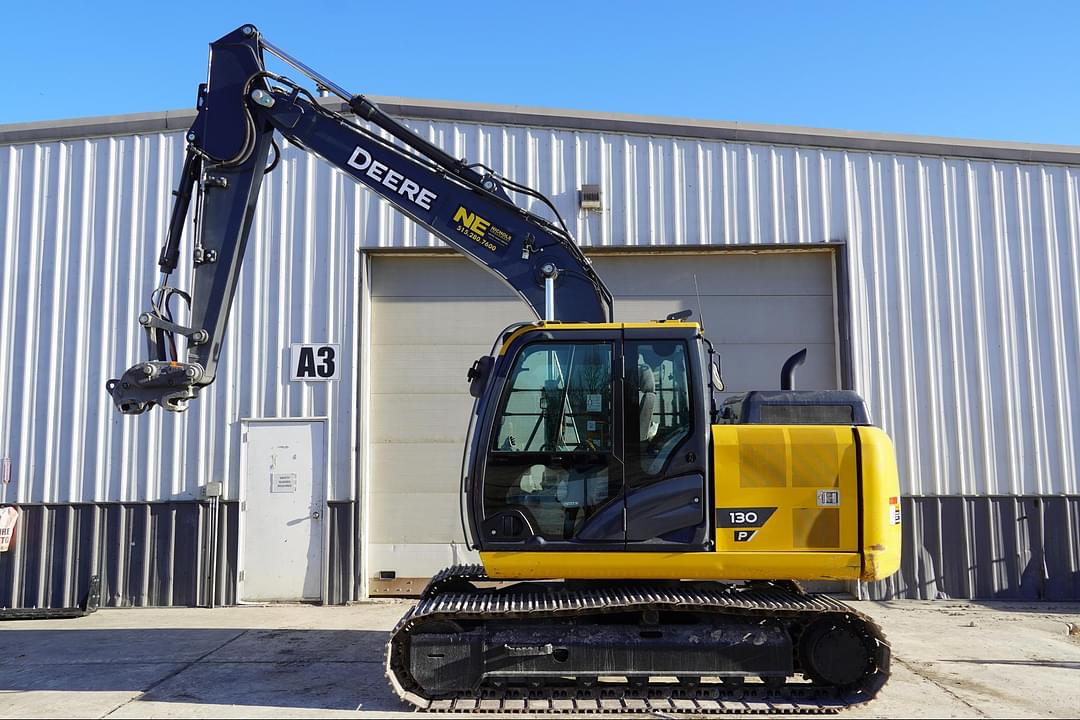 Image of John Deere 130P Primary image