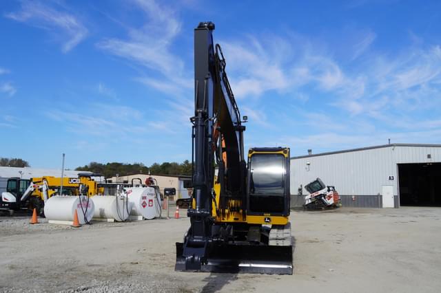 Image of John Deere 135P equipment image 3