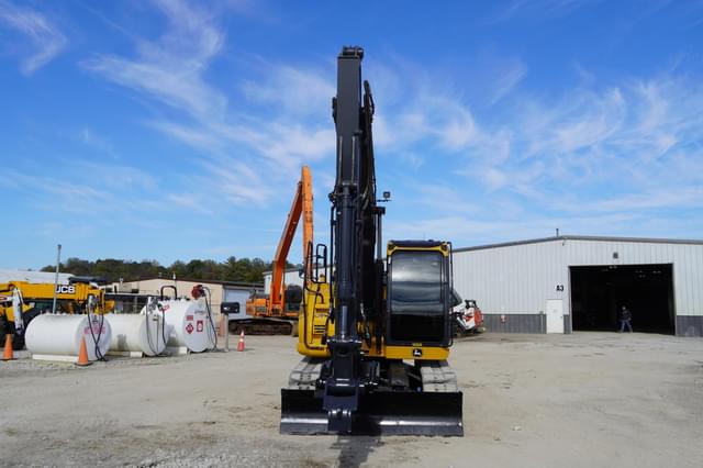 Image of John Deere 135P equipment image 4