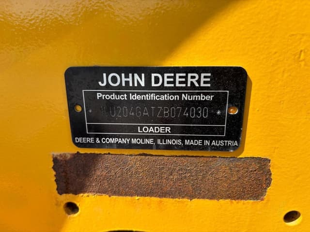 Image of John Deere 204G equipment image 4