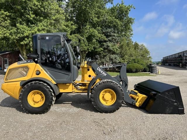 Image of John Deere 204G equipment image 3