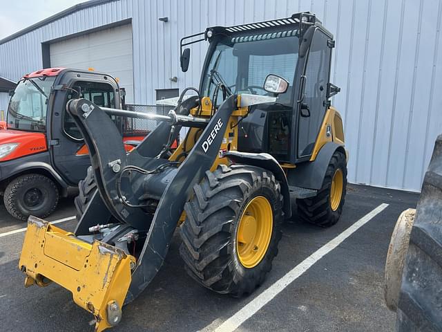 Image of John Deere 204G equipment image 1