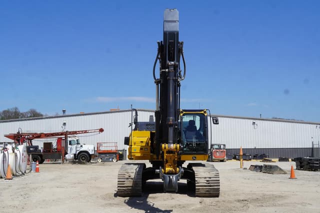 Image of John Deere 300P equipment image 2