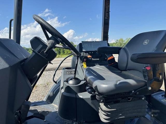 Image of John Deere 310G equipment image 4