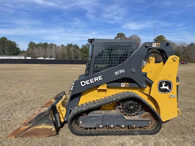 Image of John Deere 317G equipment image 1