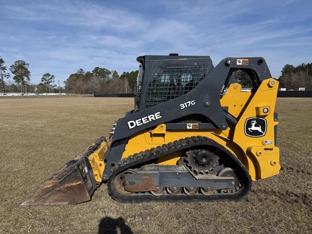 Image of John Deere 317G equipment image 1