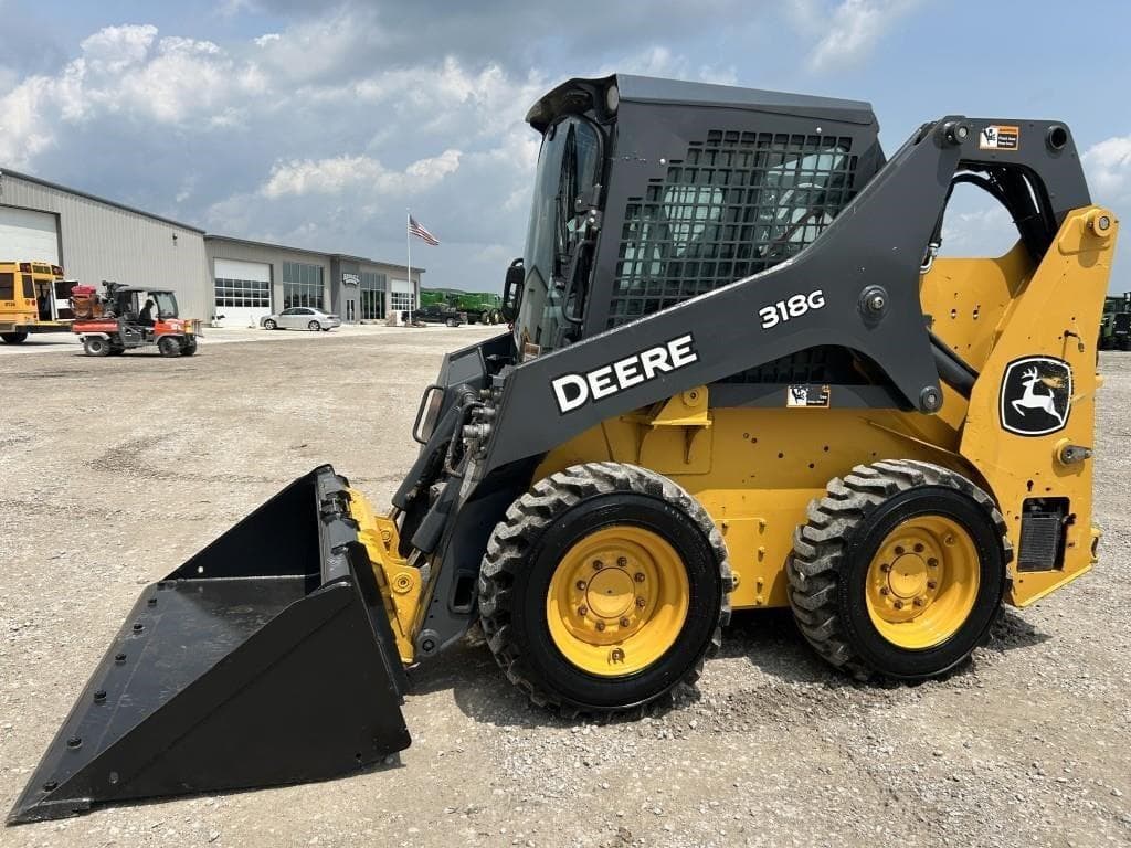 Image of John Deere 318G Primary image