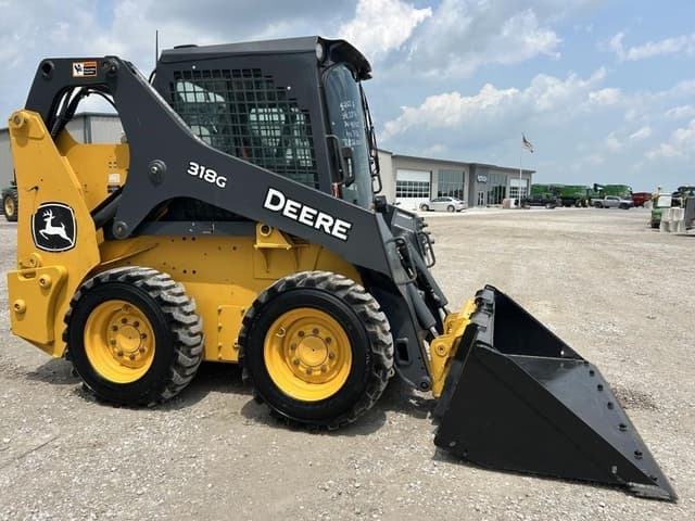 Image of John Deere 318G equipment image 1