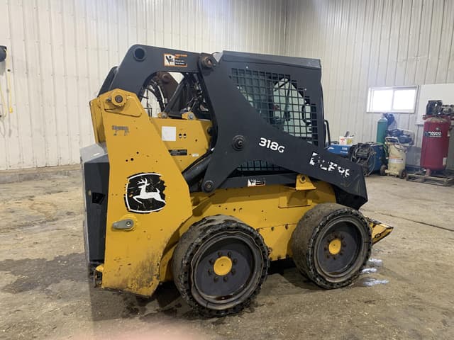 Image of John Deere 318G equipment image 3