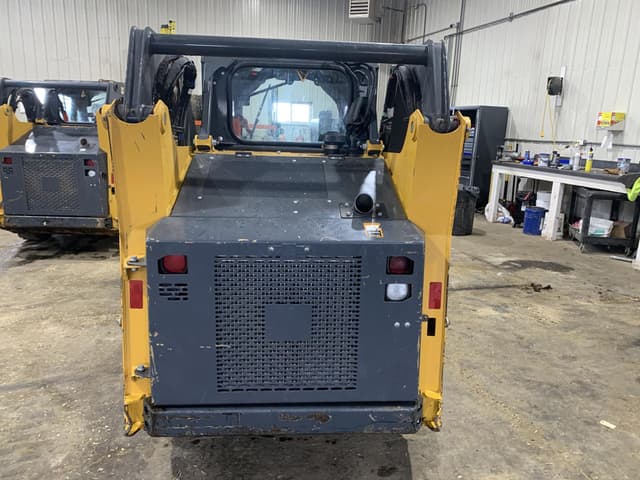 Image of John Deere 318G equipment image 3