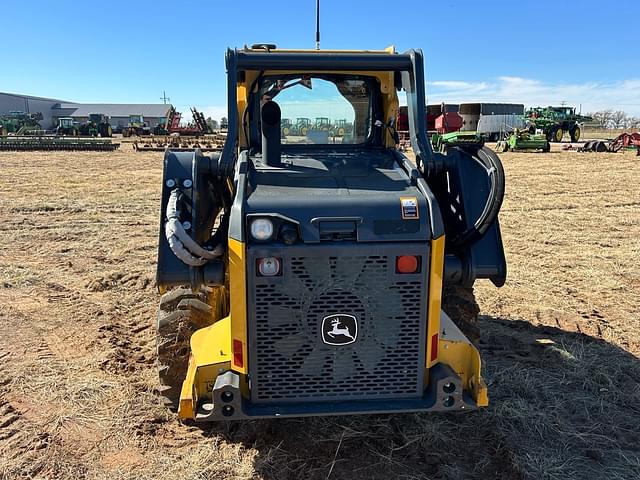 Image of John Deere 324G equipment image 3