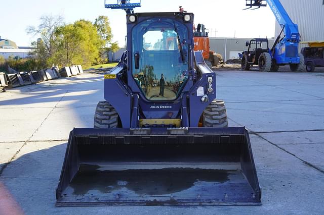 Image of John Deere 324G equipment image 2