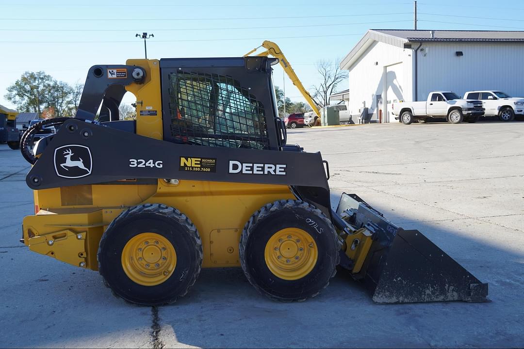 Image of John Deere 324G Primary image