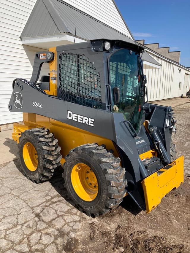 Image of John Deere 324G equipment image 1