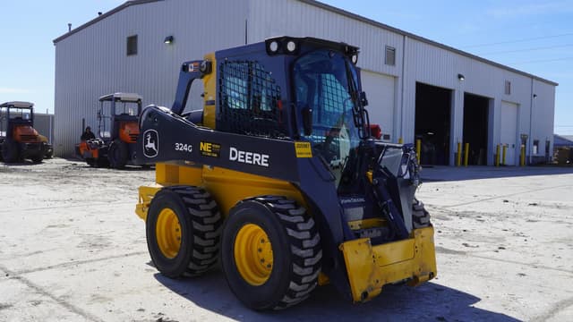 Image of John Deere 324G equipment image 3
