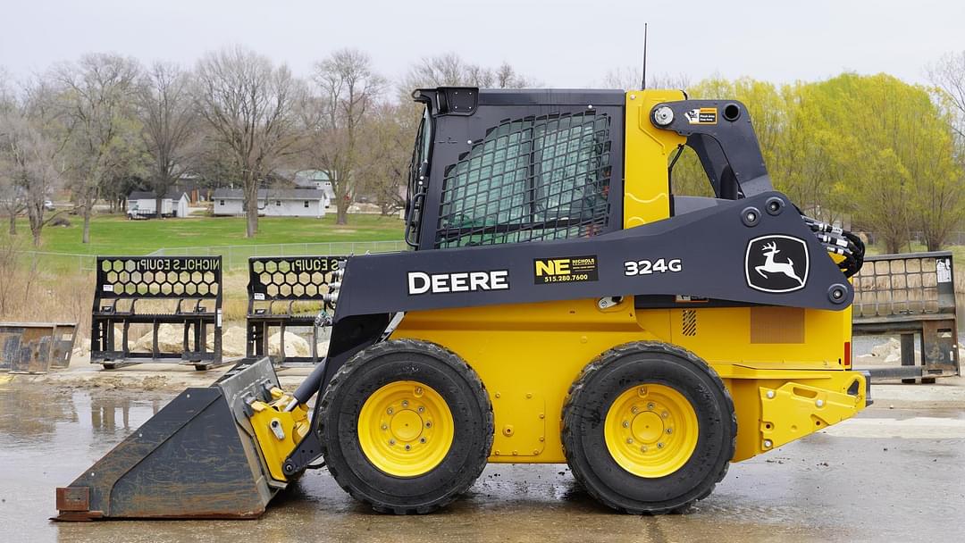 Image of John Deere 324G Primary image