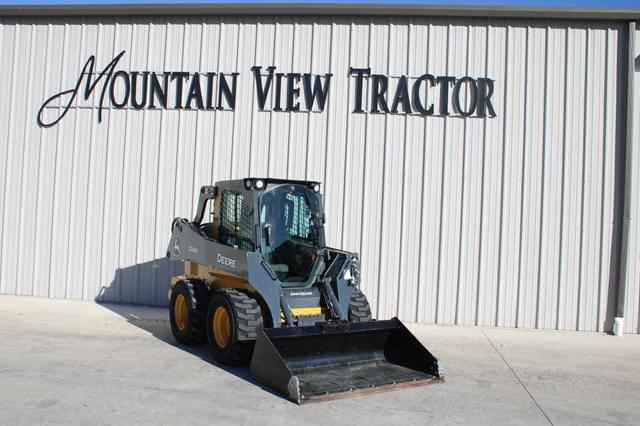 Image of John Deere 324G equipment image 2