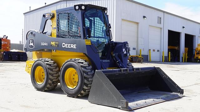 Image of John Deere 324G equipment image 3